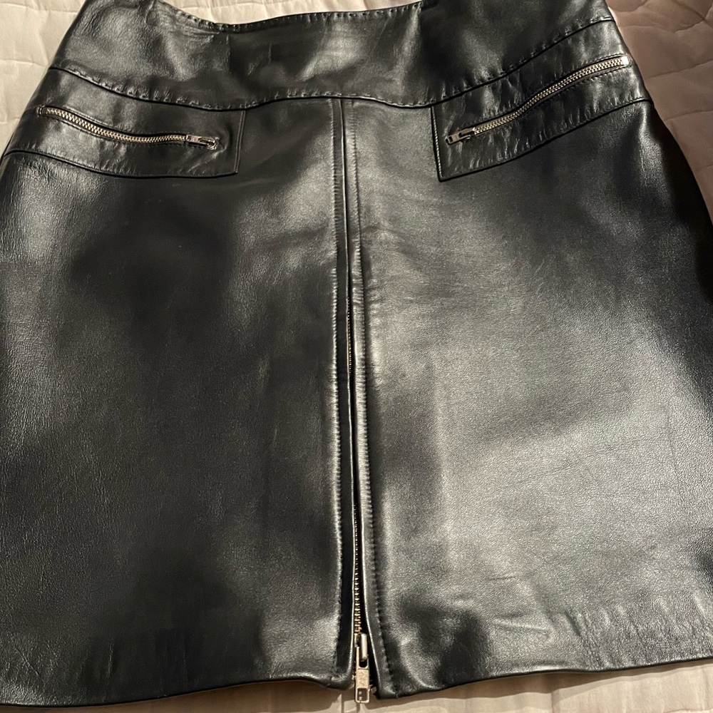 Gorgeous buttery soft leather skirt. Great for holidays!